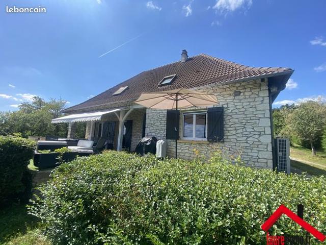 Maison 6 pièces 202 m²