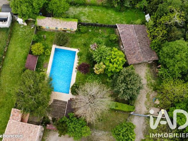 Maison 6 pièces 202 m²