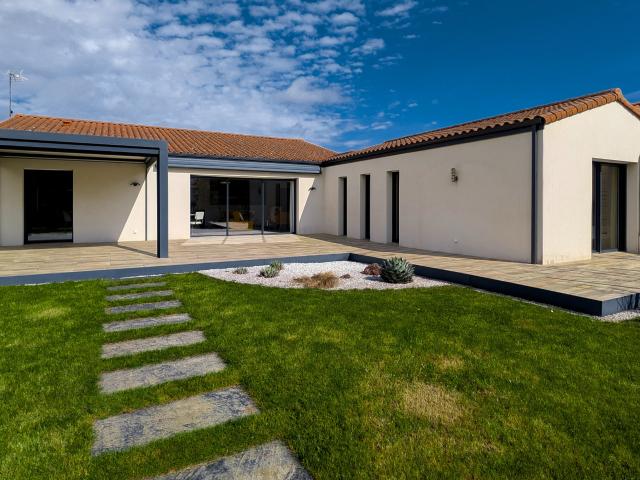Maison 6 pièces 202 m²