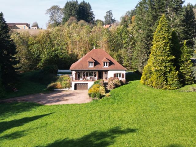 Maison 6 pièces 203 m²