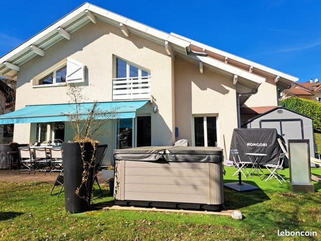 Maison 6 pièces 203 m²