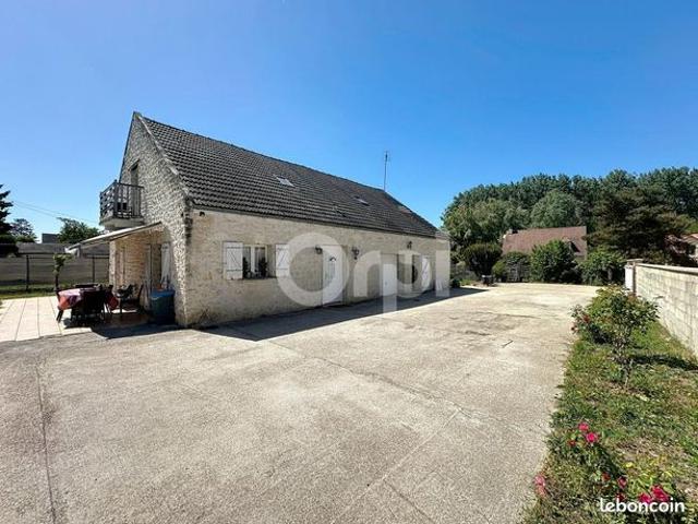 Maison 6 pièces 203 m²