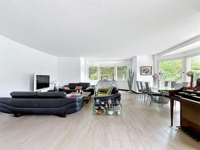 Maison 6 pièces 203 m²