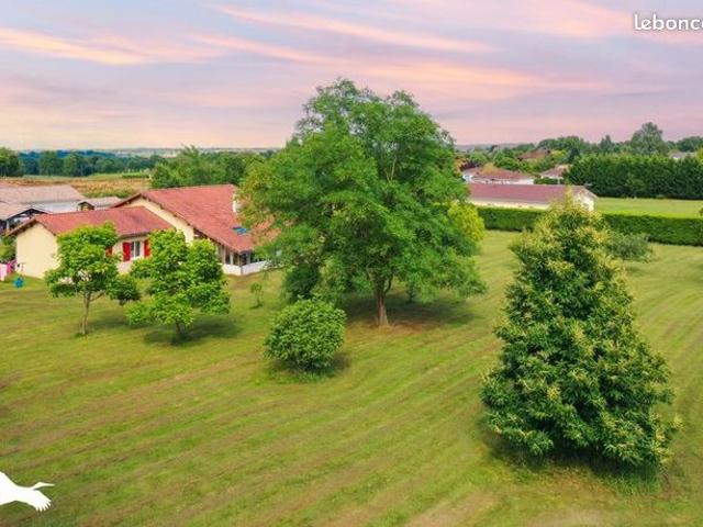 Maison 6 pièces 203 m²