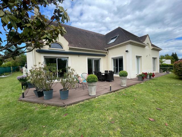 Maison 6 pièces 203 m²