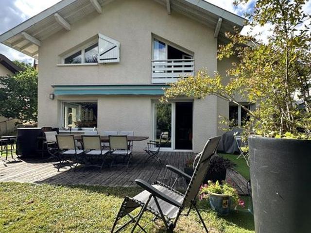 Maison 6 pièces 203 m²