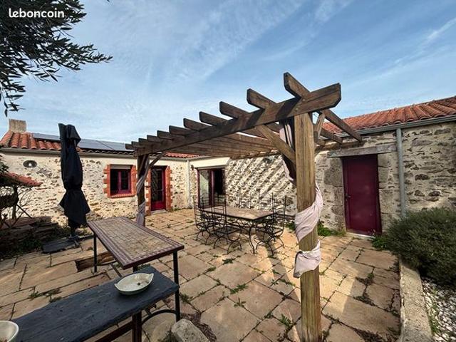 Maison 6 pièces 203 m²