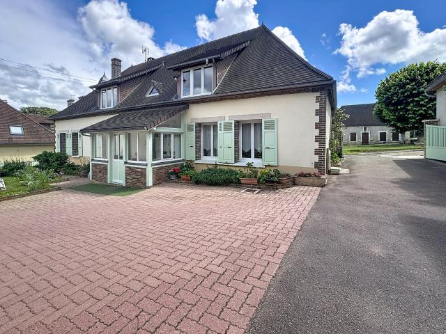 Maison 6 pièces 203 m²