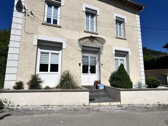 Maison 6 pièces 203 m²