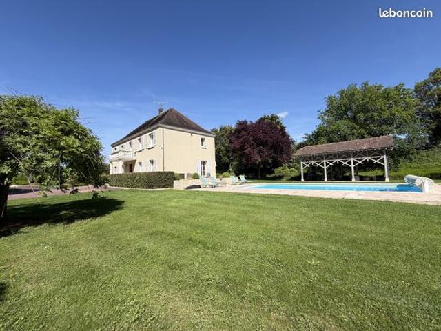 Maison 6 pièces 203 m²