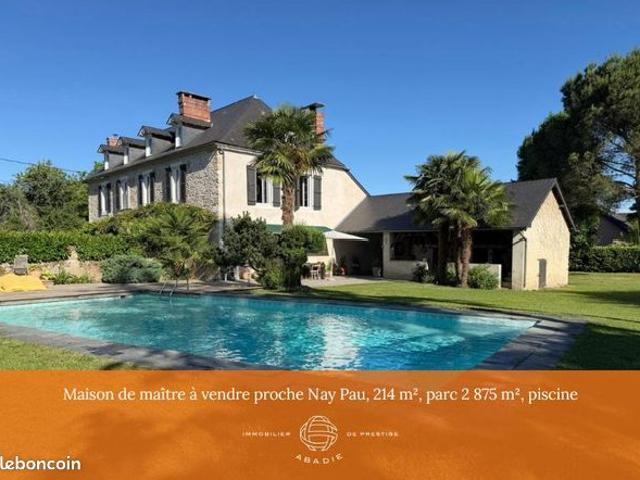 Maison 6 pièces 214 m²