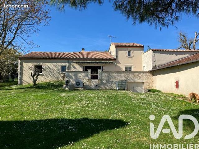 Maison 6 pièces 214 m²