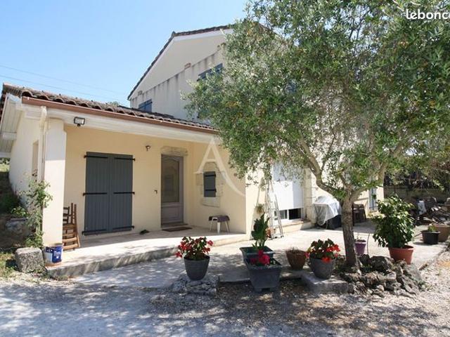 Maison 6 pièces 214 m²