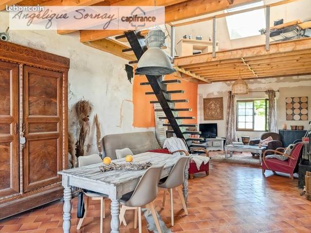 Maison 6 pièces 214 m²