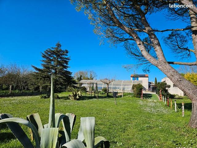 Maison 6 pièces 214 m²