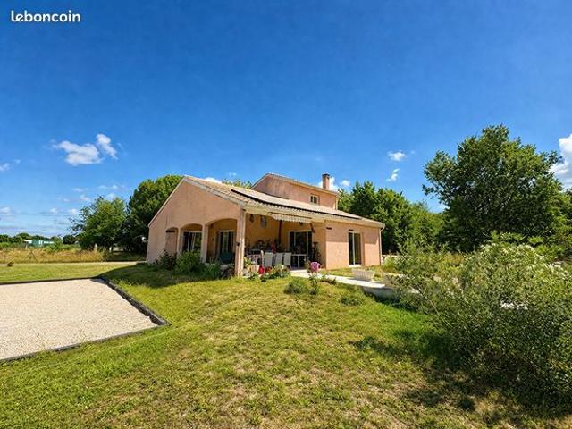 Maison 6 pièces 214 m²