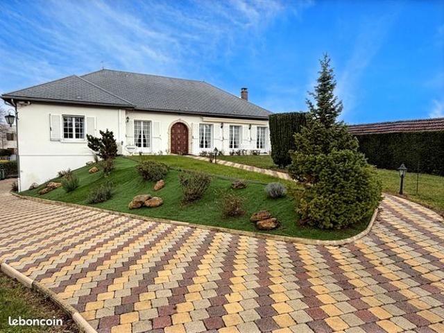 Maison 6 pièces 214 m²