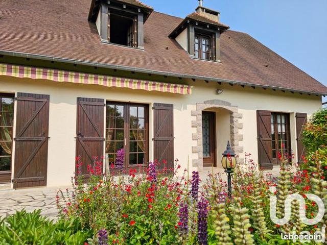 Maison familiale 6 pièces 214 m²