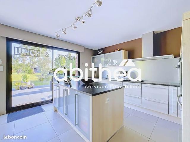 Maison 6 pièces 214 m²