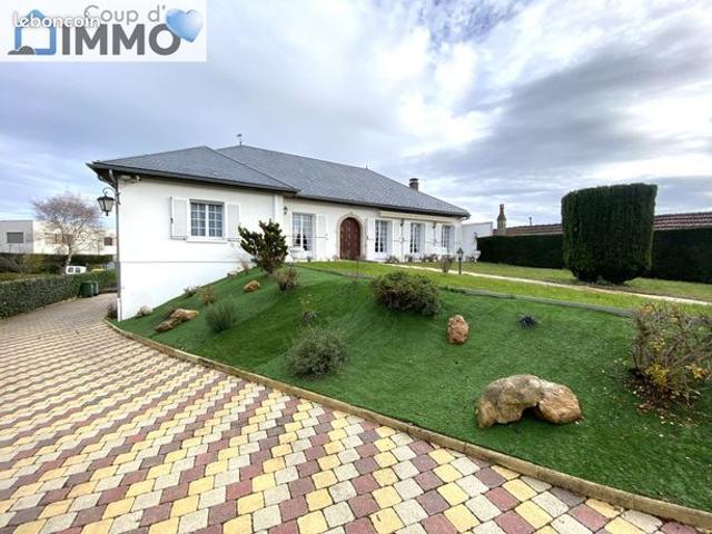 Maison 6 pièces 214 m²