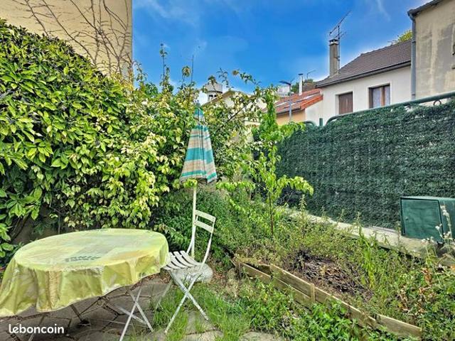 Maison 6 pièces 215 m²