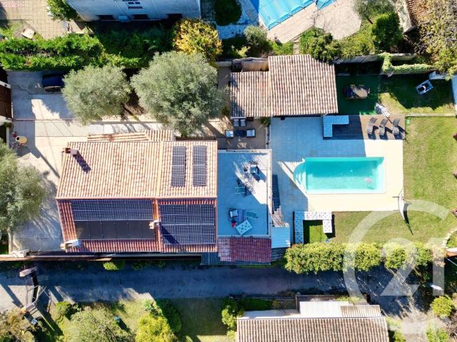 Maison 6 pièces 215 m²
