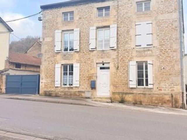 Maison 6 pièces 215 m²