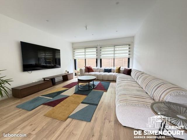 Maison 6 pièces 215 m²