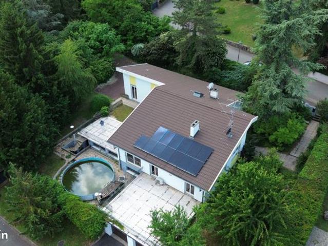 Maison 6 pièces 215 m²
