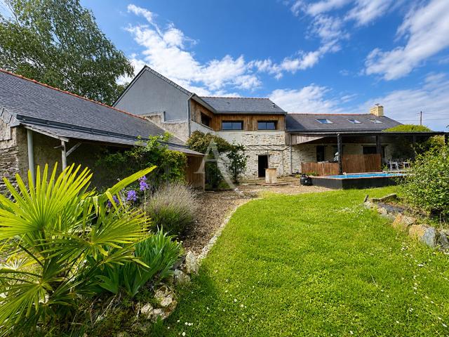Maison 6 pièces 215 m²