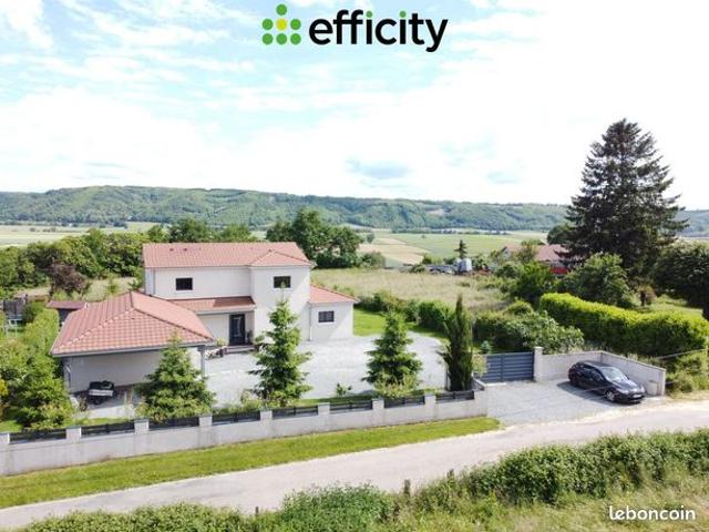 Maison 6 pièces 215 m²