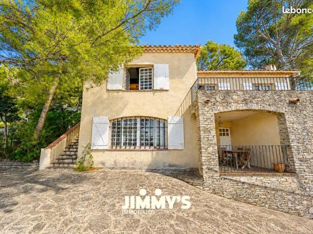 Maison 6 pièces 215 m²