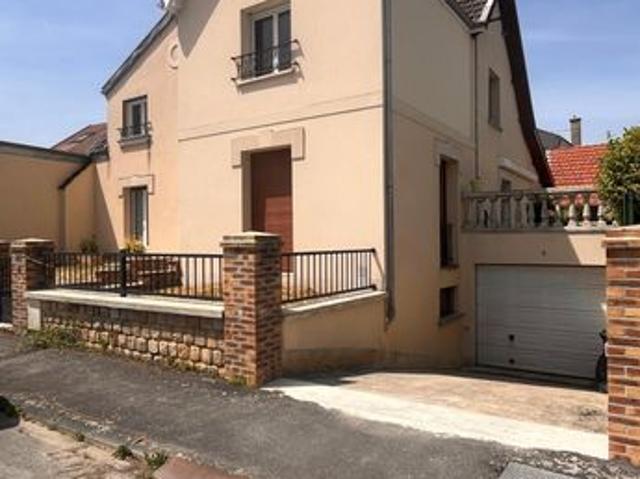 Maison 6 pièces 215 m²