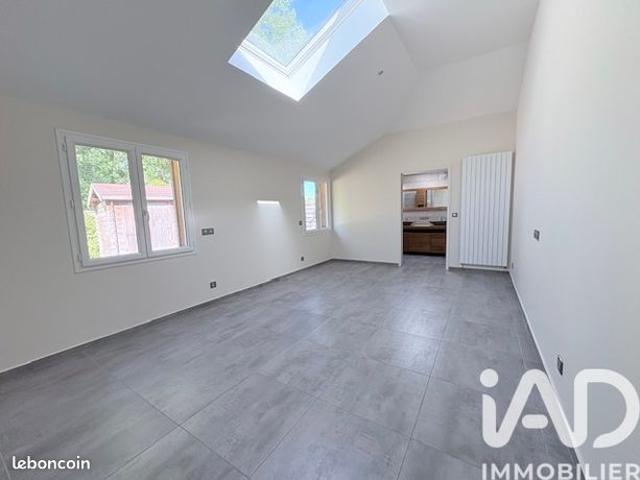 Maison 6 pièces 215 m²
