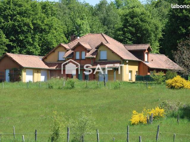 Maison 6 pièces 215 m²