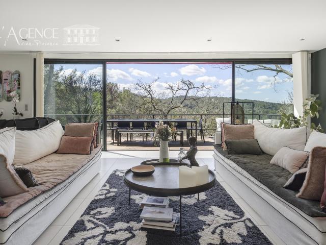 Maison 6 pièces 215 m²