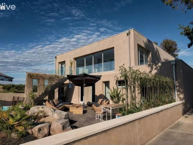 Maison 6 pièces 215 m²