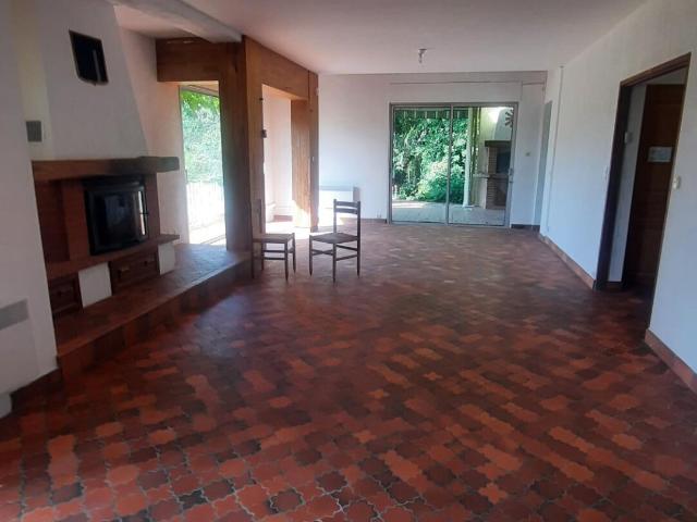 Maison 6 pièces, 215 m² à louer à Cugnaux 31270