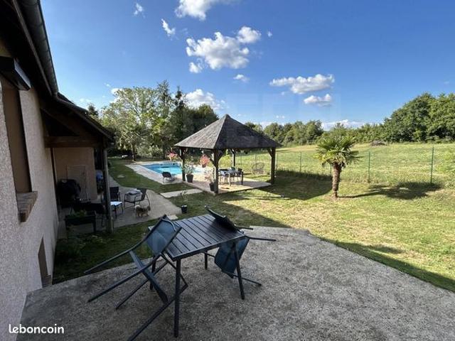 Maison 6 pièces 216 m²