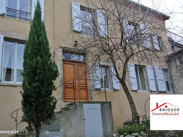 Maison 6 pièces 216 m²