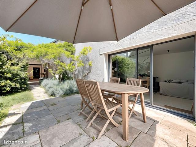 Maison 6 pièces 204 m²