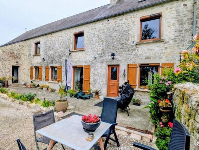 Maison 6 pièces 216 m²