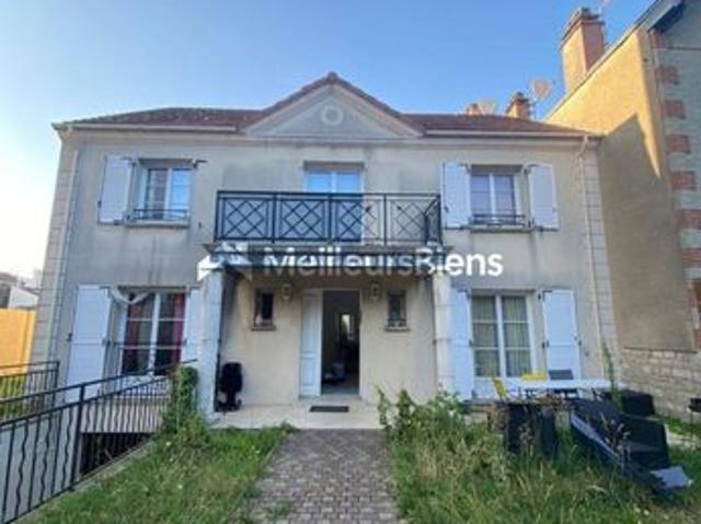 Maison 6 pièces 216 m²