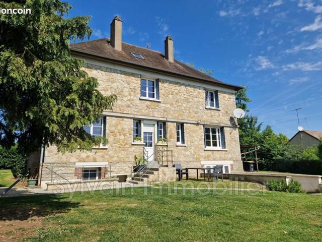 Maison 6 pièces 216 m²