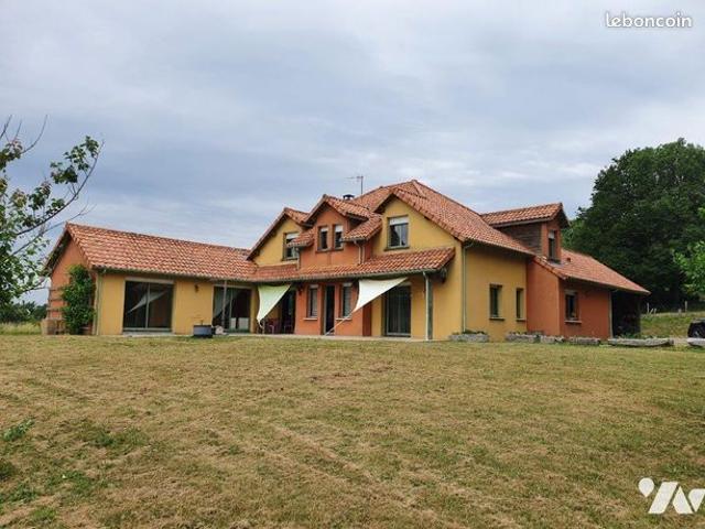 Maison 6 pièces 216 m²