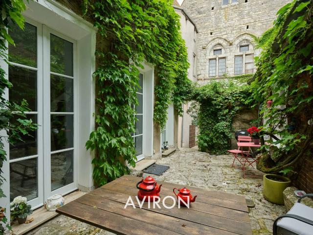 Maison 6 pièces 216 m²