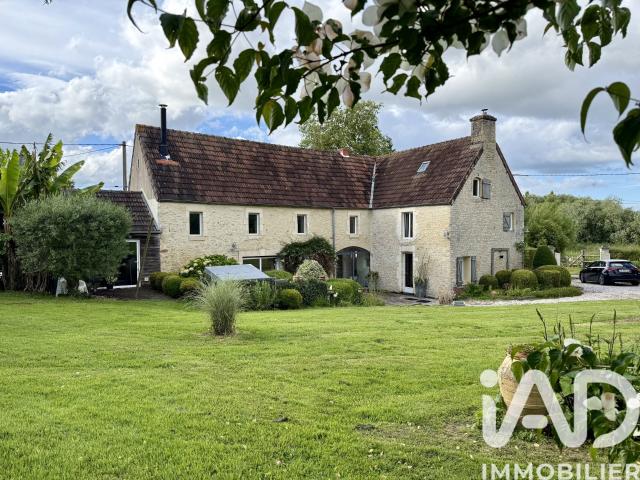 Maison 6 pièces 217 m²