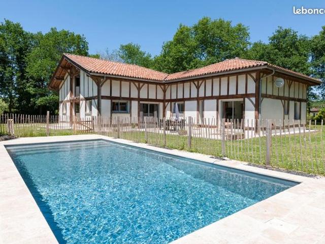 Maison 6 pièces 217 m²