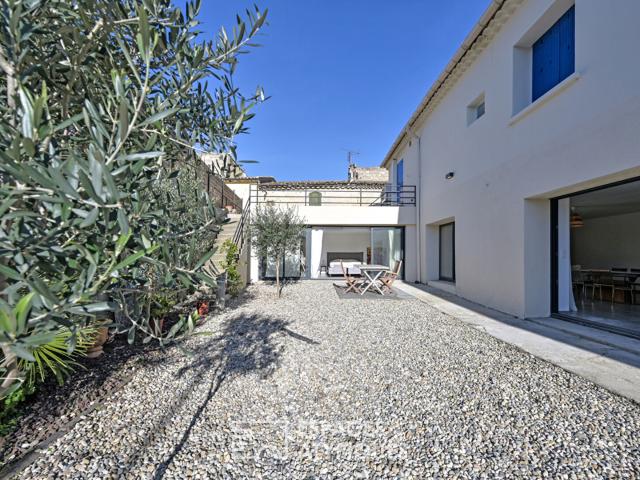 Maison 6 pièces 217 m²
