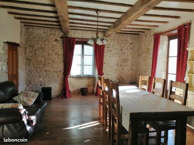 Maison 6 pièces 217 m²
